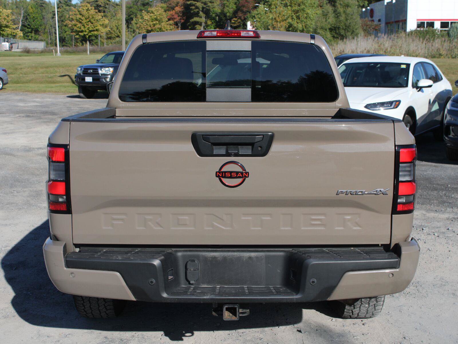 Used 2023 Nissan Frontier PRO-4X w/ Technology Package AWD/4WD image 6