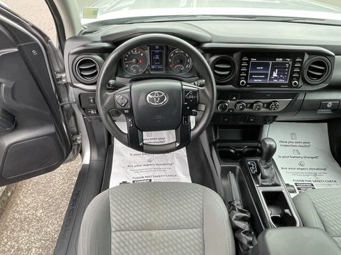 Certified 2020 Toyota Tacoma SR AWD/4WD image 12