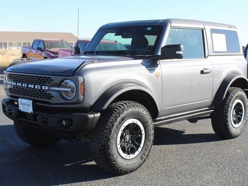 Used 2023 Ford Bronco Badlands w/ Sasquatch Package image 9