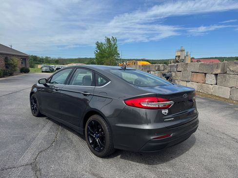 Used 2020 Ford Fusion SEL image 4