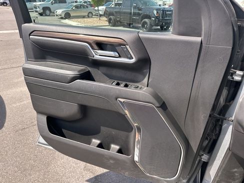 Used 2023 Chevrolet Silverado 1500 LT image 19