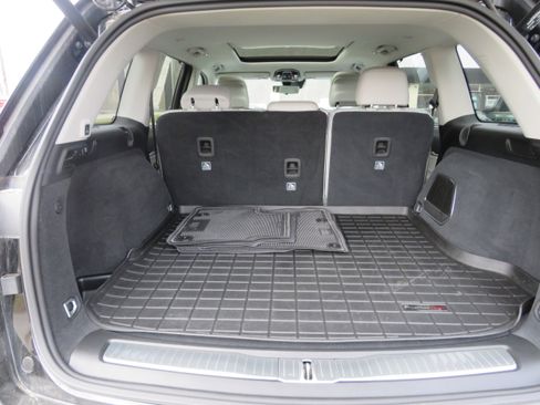 Used 2023 Jeep Grand Cherokee Overland w/ Adv Protech Group III image 7