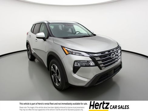 Used 2025 Nissan Rogue SV FWD image 1