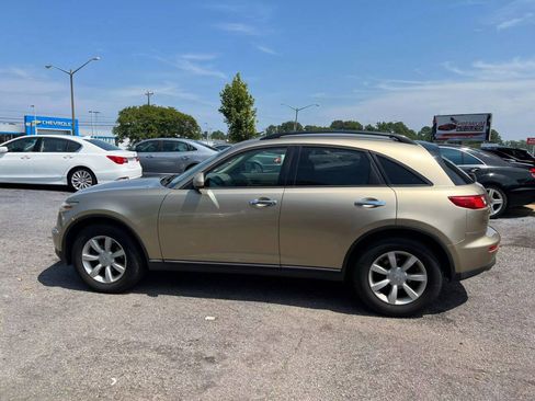 Used 2005 INFINITI FX35 AWD image 2