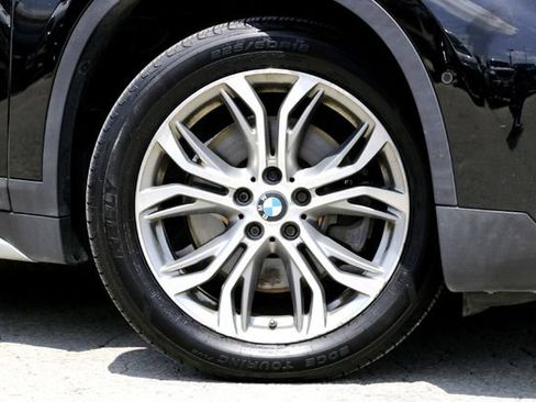 Used 2017 BMW X1 xDrive28i AWD/4WD image 2