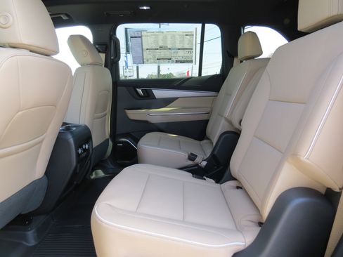 New 2026 Buick Enclave Preferred w/ Power Package image 13