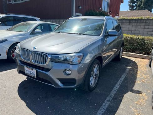 Used 2015 BMW X3 xDrive28i AWD/4WD image 3