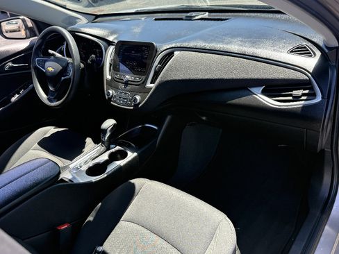 Used 2024 Chevrolet Malibu LT FWD image 25
