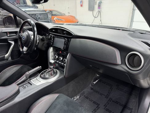 Used 2017 Subaru BRZ Limited image 18