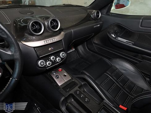 Used 2011 Ferrari 599 GTB Fiorano RWD image 31