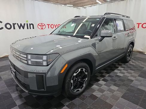 Used 2025 Hyundai Santa Fe SEL image 3