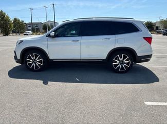 Used 2019 Honda Pilot Touring video 2