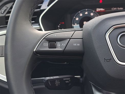 New 2025 Audi Q3 2.0T Premium image 9