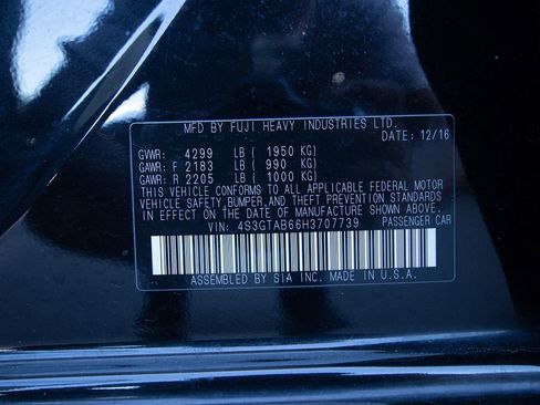 Used 2017 Subaru Impreza 2.0i Premium image 18