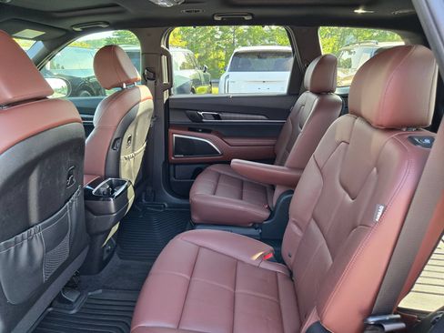 Used 2024 Kia Telluride SX w/ Towing Package AWD/4WD image 37