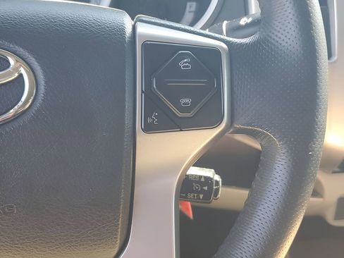 Used 2015 Toyota Tacoma PreRunner w/ SR5 Package image 33