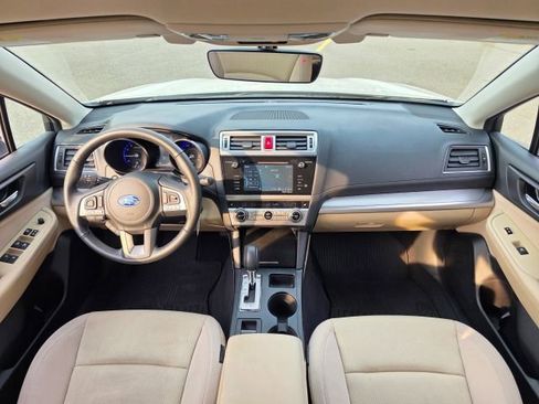 Used 2017 Subaru Legacy 2.5i Premium image 9