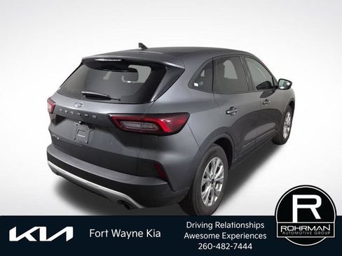 Used 2025 Ford Escape Active FWD image 8