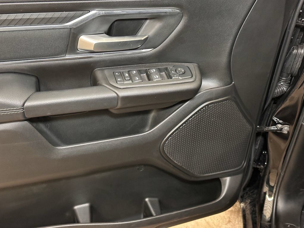 New 2026 RAM 1500 Big Horn AWD/4WD image 19