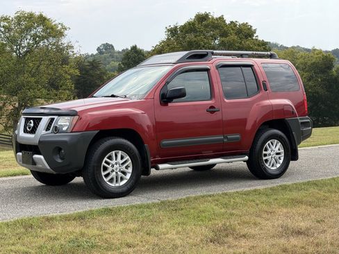 Used 2014 Nissan Xterra S AWD/4WD image 3