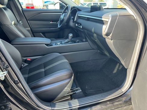 Used 2025 MAZDA CX-50 2.5 Hybrid w/ Preferred Pkg image 16