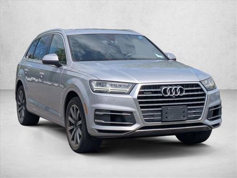 Used 2018 Audi Q7 3.0T Premium Plus w/ Premium Plus Package AWD/4WD image 3