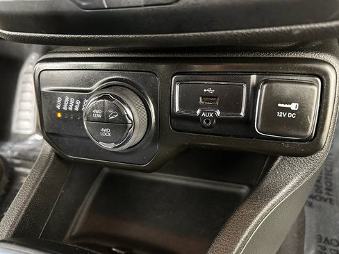 Used 2023 Jeep Renegade Trailhawk image 8