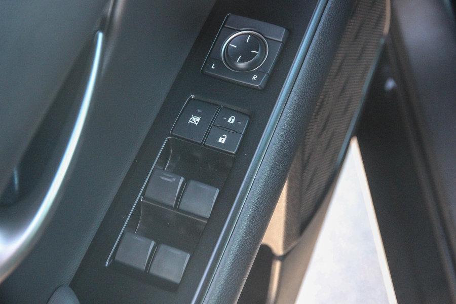 Certified 2024 Lexus UX 250h FWD image 22