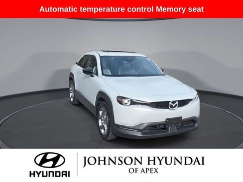 Used 2022 MAZDA MX-30 Electric w/ Premium Package image 2
