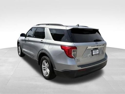 Used 2021 Ford Explorer XLT RWD image 11