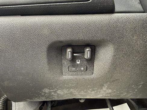 Used 2012 Chevrolet Tahoe LS image 16