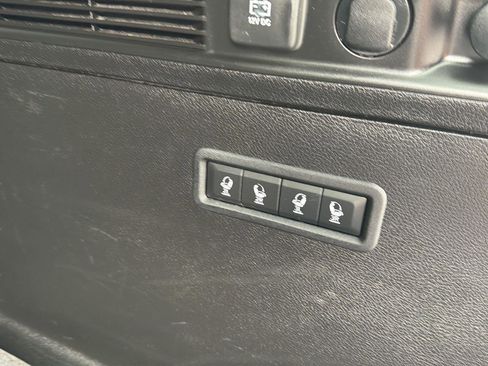 Used 2024 Jeep Wagoneer Series II image 31