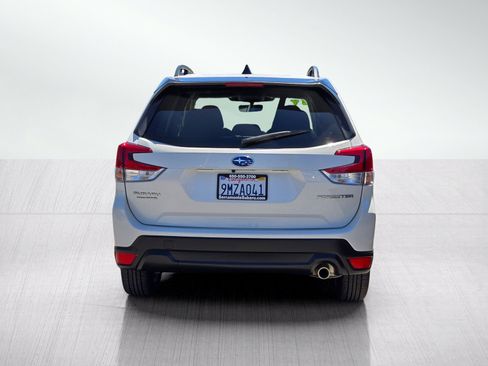 Used 2024 Subaru Forester Limited AWD/4WD image 5