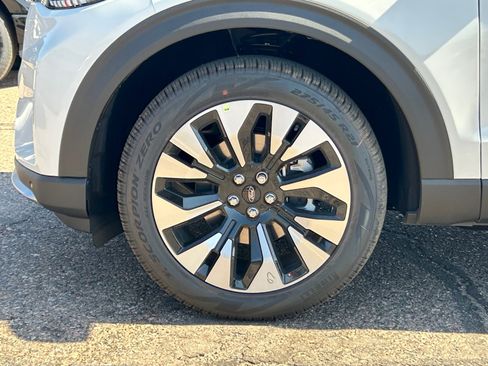 New 2026 Ford Explorer Platinum w/ LUX Leather Package AWD/4WD image 26
