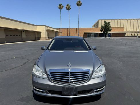 Used 2012 Mercedes-Benz S 550 image 2