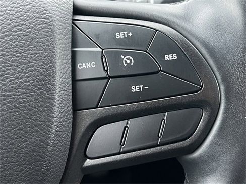 Used 2019 Jeep Cherokee Trailhawk w/ Cold Weather Group image 22