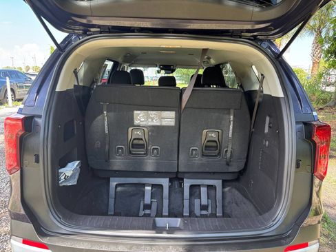 Used 2026 Kia Carnival FWD image 35