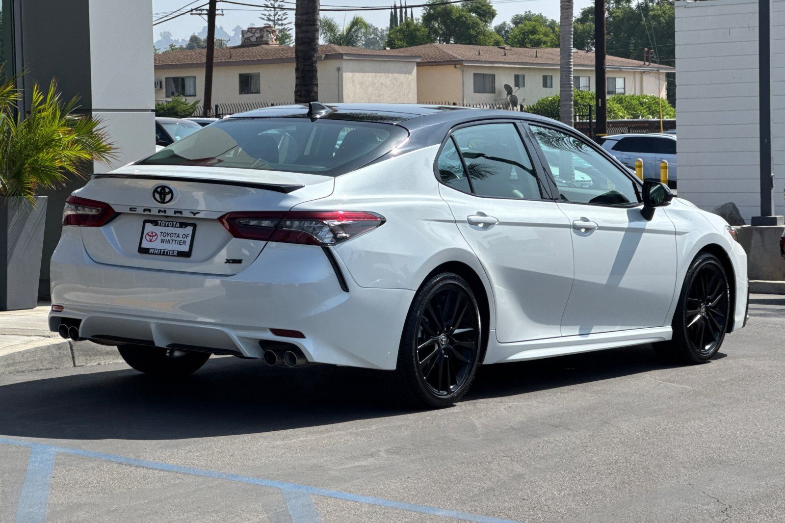 Used 2023 Toyota Camry XSE FWD image 5
