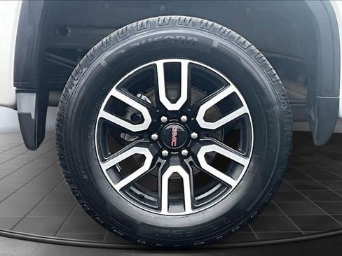 Used 2025 GMC Sierra 1500 AT4 w/ Technology Package image 36