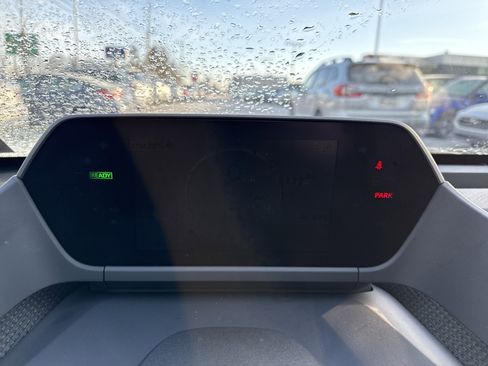 Used 2024 Subaru Solterra Limited image 22