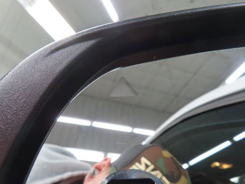 Used 2018 Jeep Cherokee Limited w/ High Altitude Package image 61