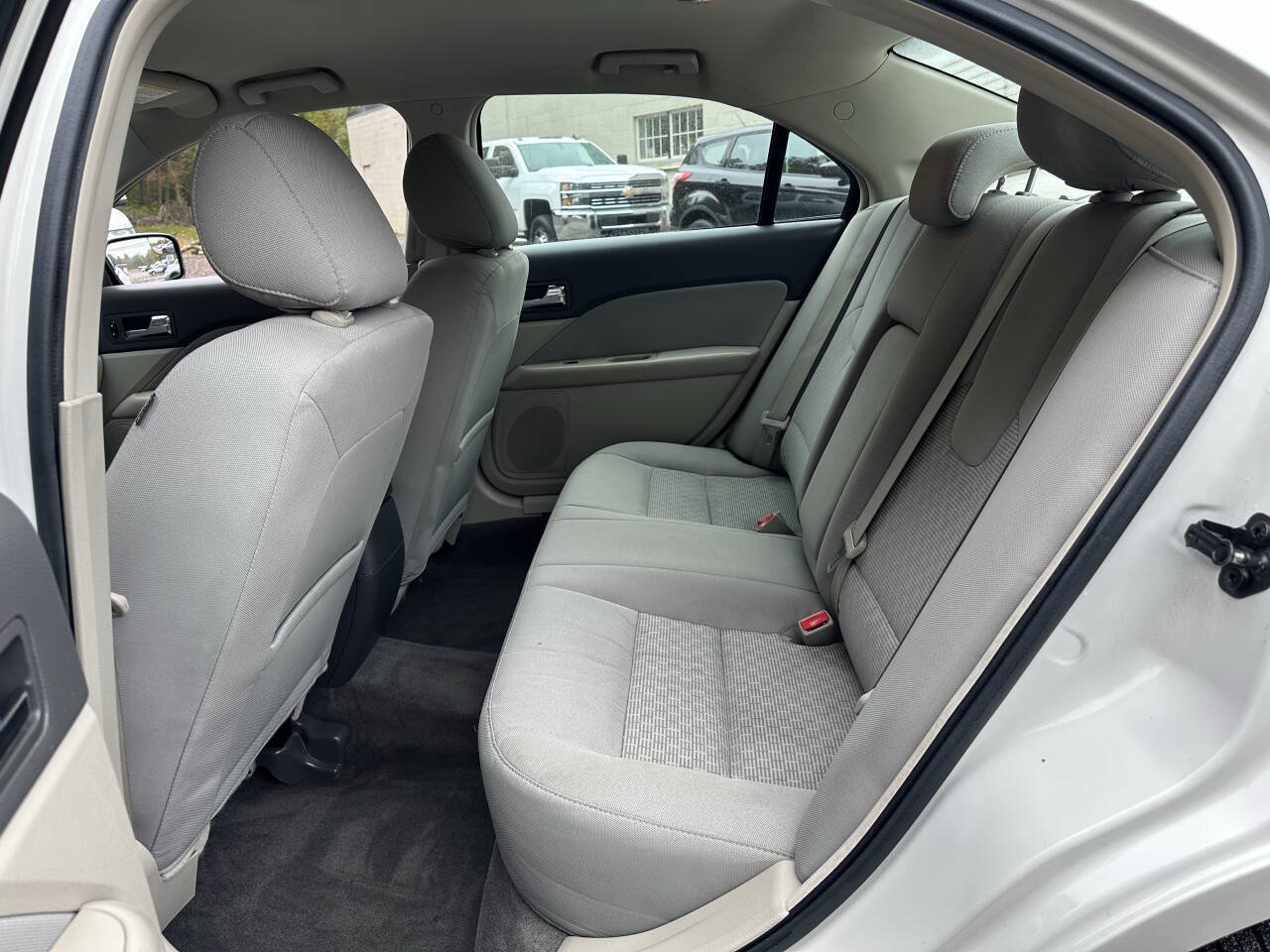 Used 2012 Ford Fusion SE FWD image 9