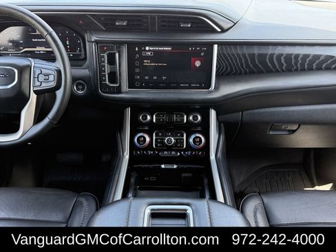 Used 2023 GMC Yukon Denali RWD image 13