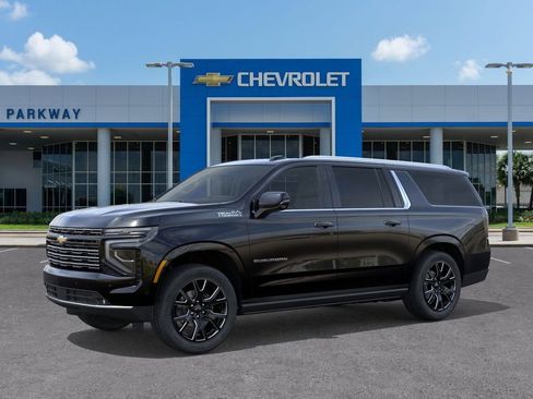 New 2026 Chevrolet Suburban High Country RWD image 2
