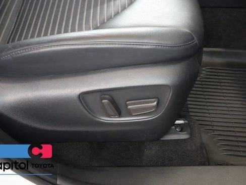 Used 2023 Toyota Highlander XSE AWD/4WD image 27