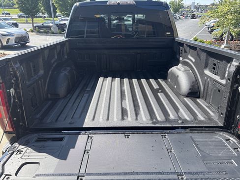 Used 2025 Ford F150 Raptor AWD/4WD image 32