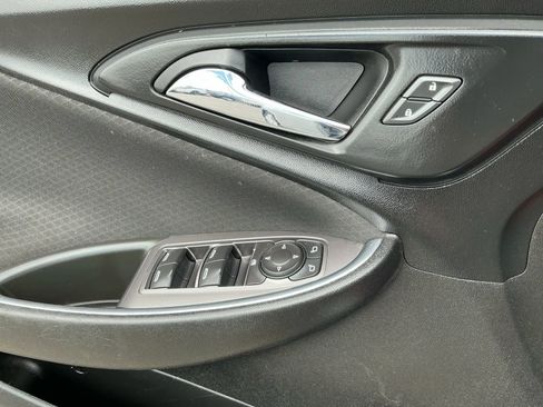 Used 2021 Chevrolet Malibu LT image 10