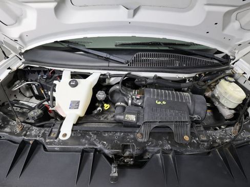 Used 2016 Chevrolet Express 2500 RWD image 29