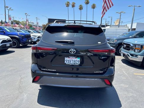 Used 2026 Toyota Highlander Limited AWD/4WD image 5
