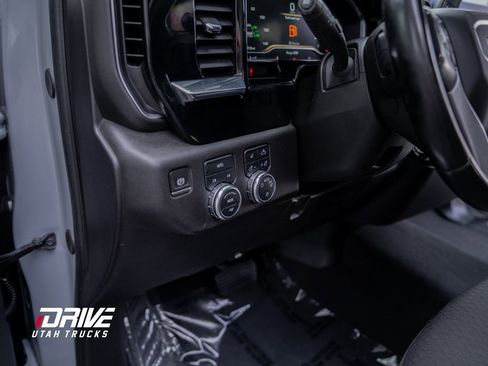 Used 2024 GMC Sierra 1500 SLE image 33